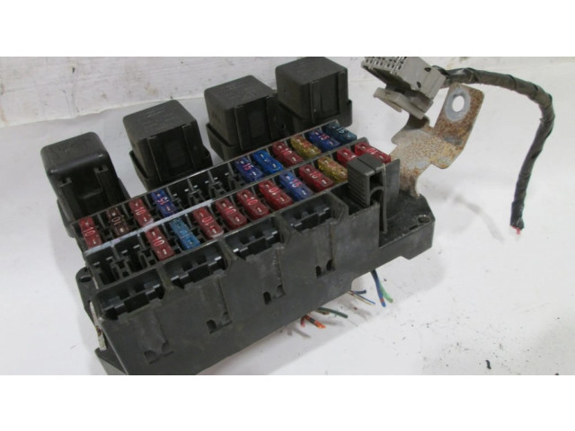 Pojistková skříňka 243110E000 Nissan Micra 1993