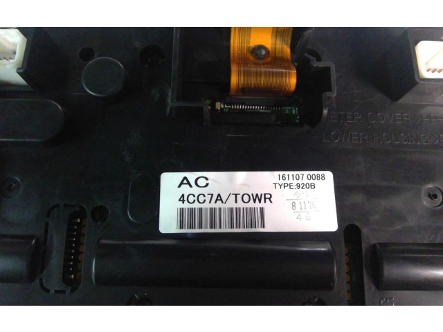 Přístrojová deska  Nissan X-Trail T32  1611070088  