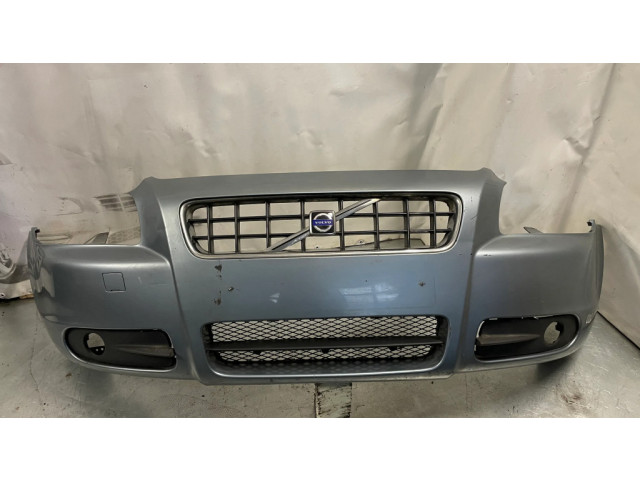 Передний бампер