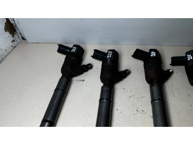Vstřikovač 0445110320, 338002A900 Hyundai i30 pro naftový motor 1.6 D4FB