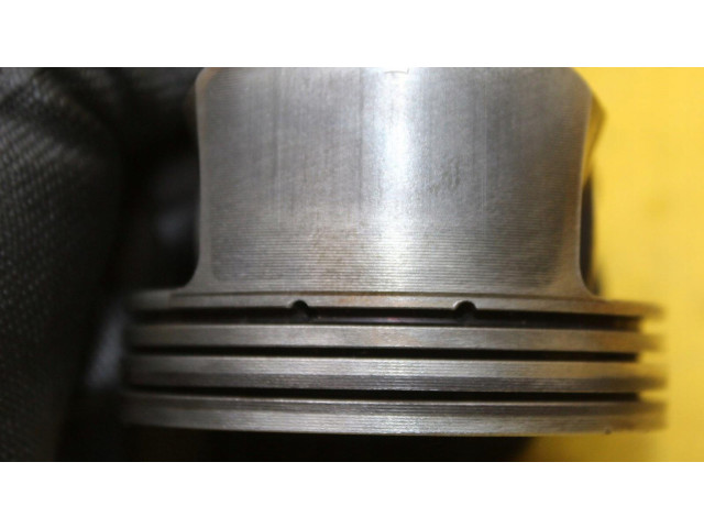 Píst Seat Ibiza IV (6J,6P)