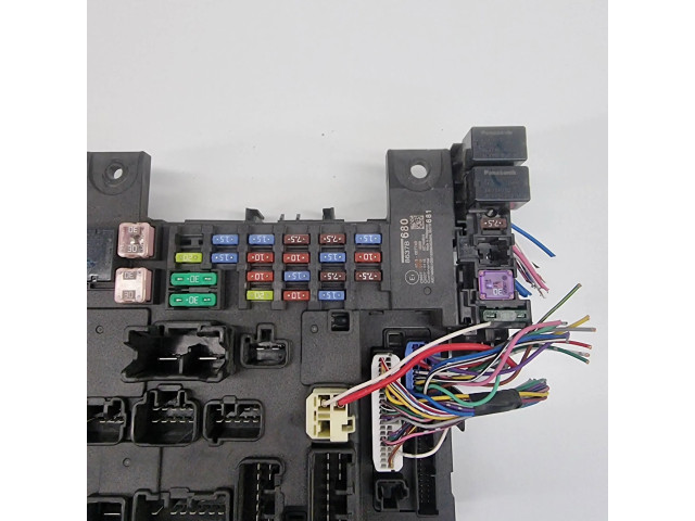 Блок предохранителей 8637B680 Mitsubishi Outlander