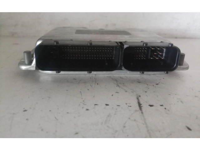 Блок управления двигателем ECU 038906019NS Skoda Fabia Mk2 (5J)