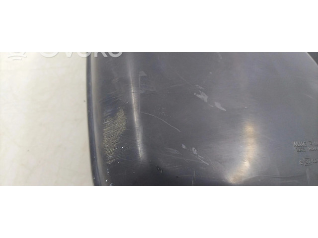 Zpětné zrcátko pravé Mitsubishi Pajero 1992 MB645780