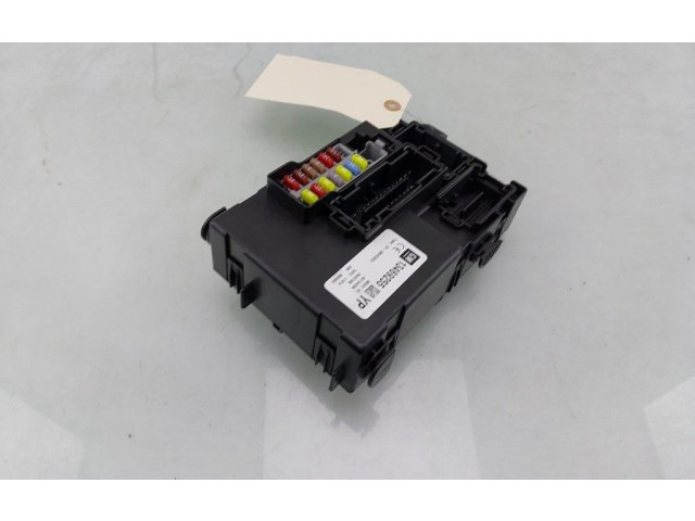 Блок предохранителей  13469255   Opel Meriva B    
