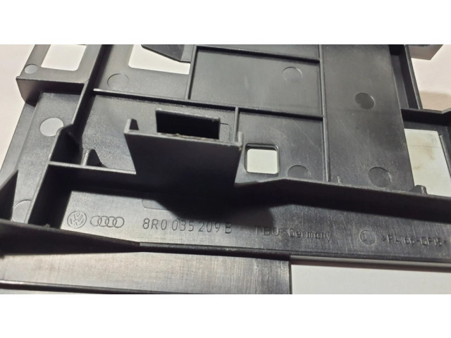 Радио/ проигрыватель CD/DVD / навигация