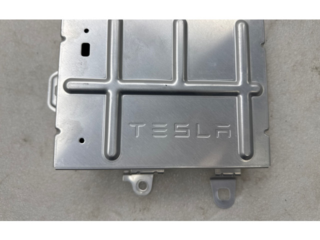 Vstřikovací čerpadlo 150715201B, 233020G800 Tesla Model Y