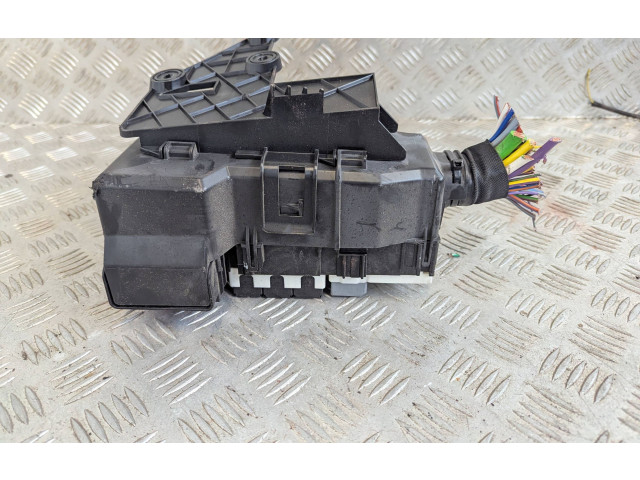 Блок предохранителей GK2T-14401-CHB Ford Tourneo Custom