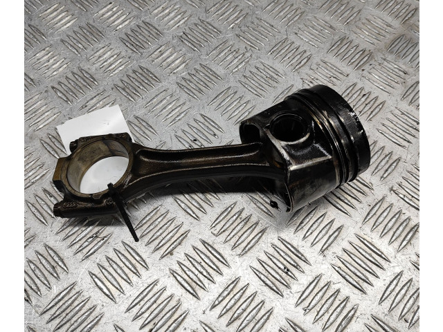  Поршень DCXA 04L107065D, 03L105401A  Skoda Superb B8 (3V)  