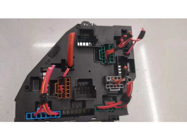 Блок предохранителей 9259468 BMW X3 F25