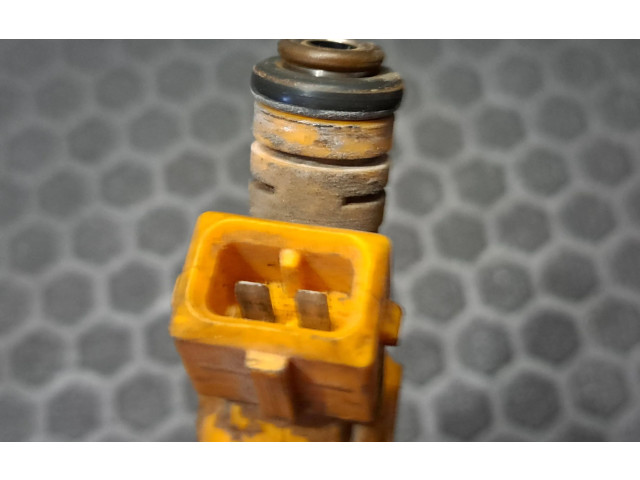 Форсунка 0280155746, 9454555    Volvo S70  V70  V70 XC   2.5