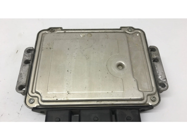 Блок управления двигателя 0281011392, 9653958980   Citroen Xsara Picasso