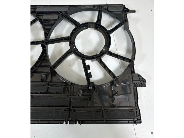 Вентилятор радиатора     4M0121207A    Audi Q8 