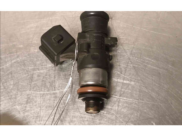 Vstřikovač 7701061008   Renault Sandero I     