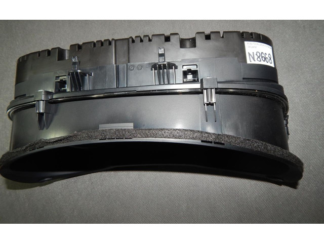 Панель приборов Audi Q3 8U