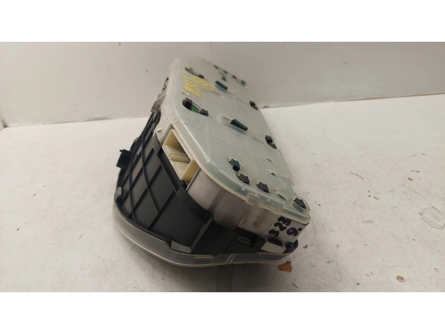 Панель приборов BJ3NB   Mazda 323 F       