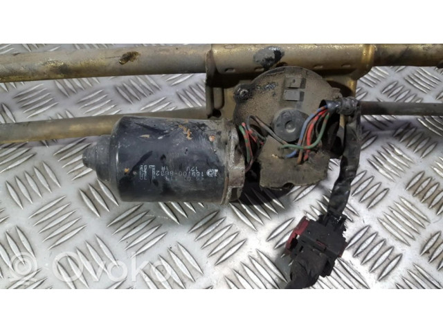 Двигатель стеклоочистителей