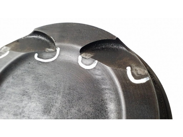 Píst 7565233 BMW 7 F01 F02 F03 F04 pro benzínový motor 4.4