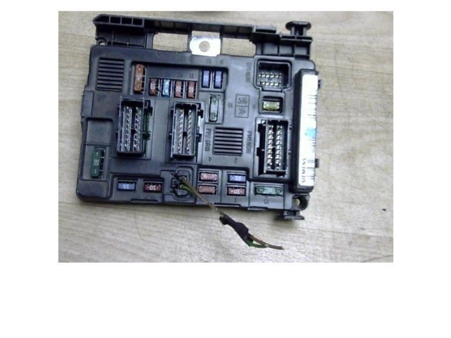 Блок предохранителей     Citroen C2    