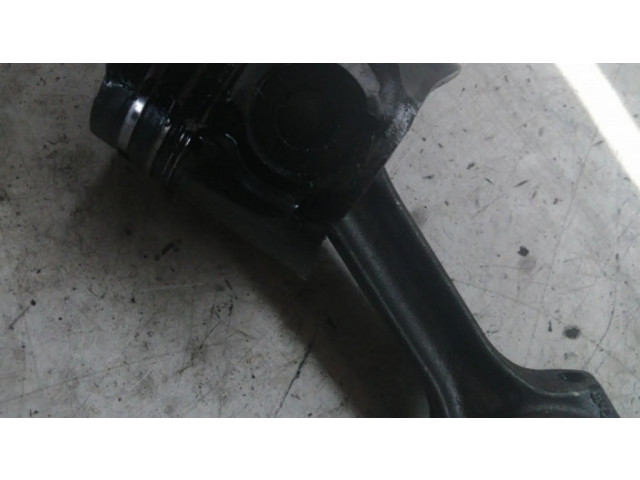 Поршень с шатуном 085190 Citroen C8 для дизельного двигателя 2.2