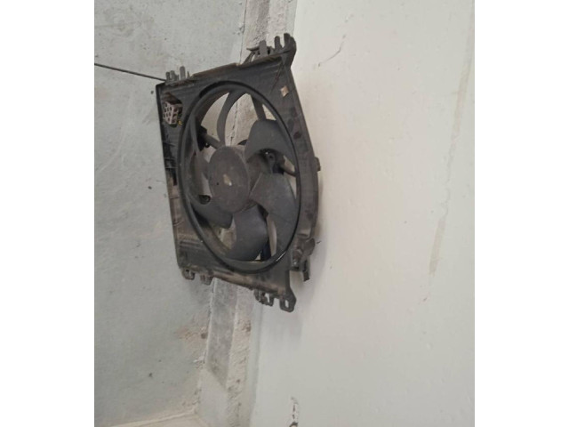 Вентилятор радиатора     211221907    Renault Clio III 