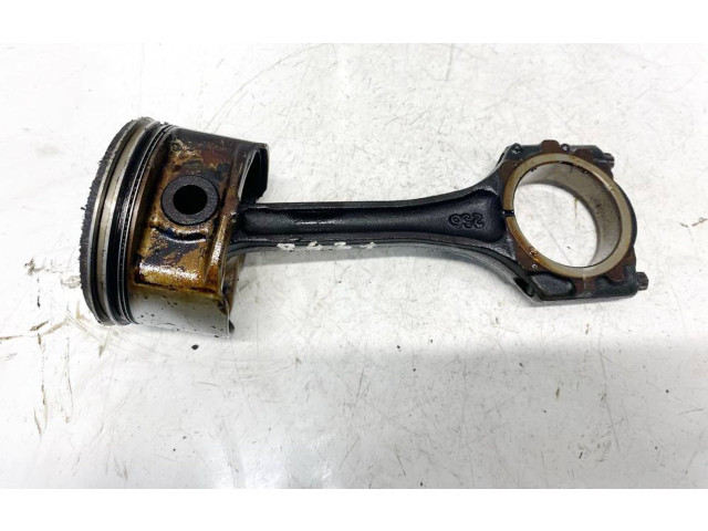  Поршень с шатуном    Chevrolet Epica  