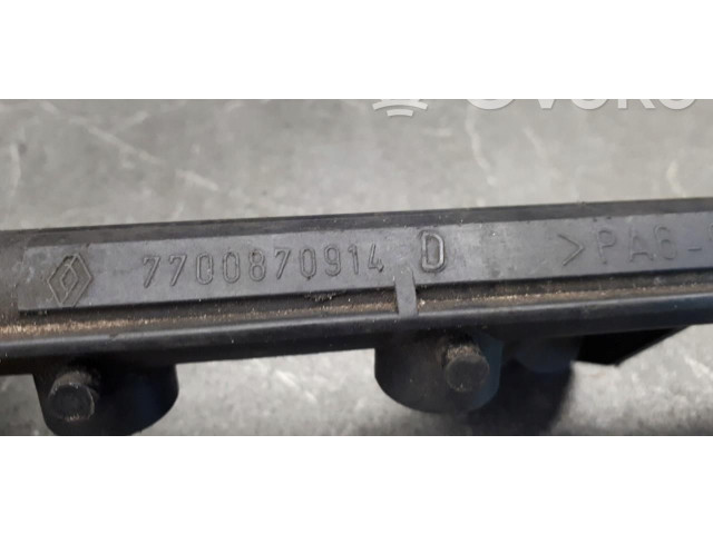 Топливная рампа 7700870914 Renault Clio II