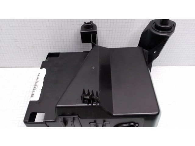 Другая деталь салона