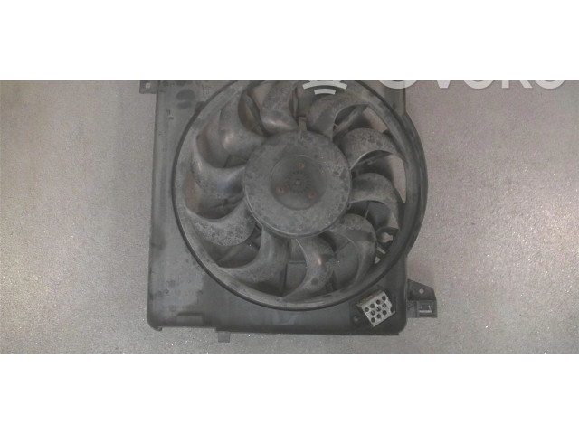 Электрический вентилятор радиаторов 24467444 Opel Astra H 2008