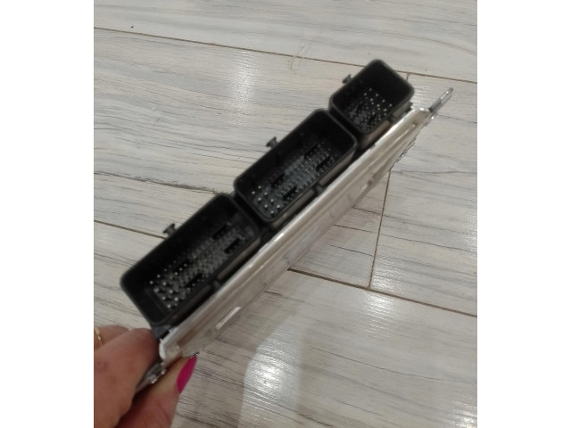 Блок управления двигателем Блок управления OEM Dacia Sandero III