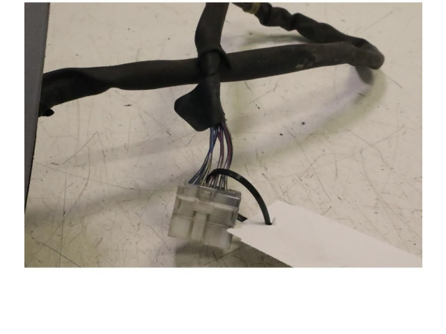 Зеркало электрическое Honda FR-V 2004 - 2009 года