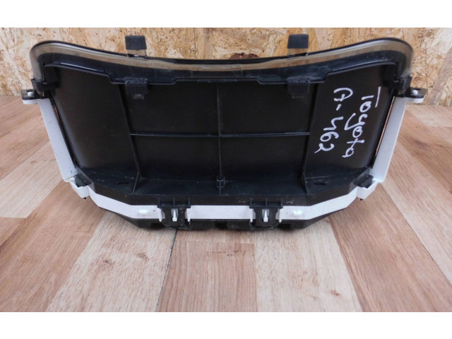 Přístrojová deska  Toyota RAV 4 (XA40) 2017 8380042U30  