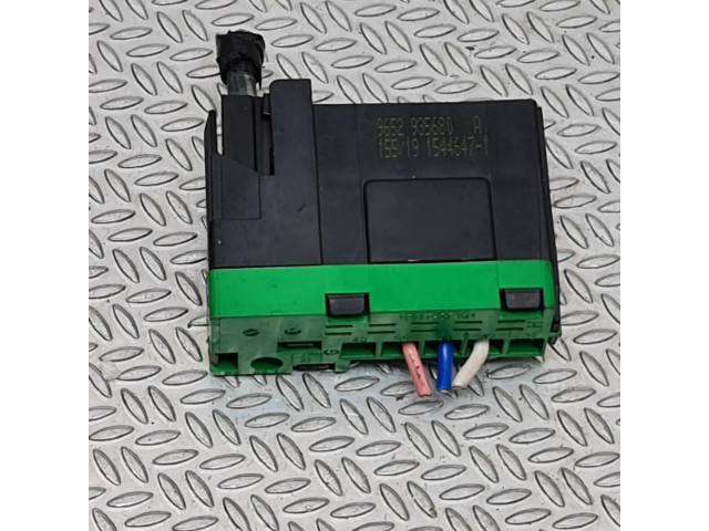   Pojistková skříňka 9652935680   Citroen Berlingo 2010