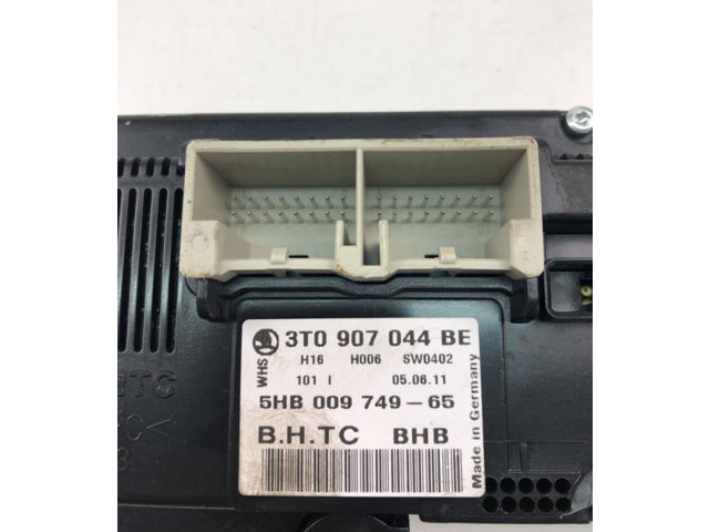 Блок управления климат-контролем 3T0907044BE, FR1187 Skoda Octavia Mk3 (5E)