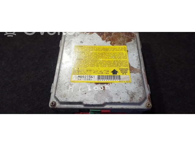 Блок подушек безопасности MB921541, X6T37082   Mitsubishi Sigma