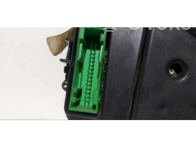 Панель приборов 8L0919860   Audi A3 S3 8L       