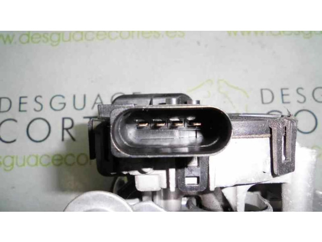 Двигатель стеклоочистителей