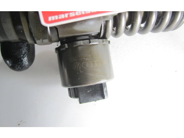 Форсунка 03G130073G    Volkswagen Golf Plus  BKD 