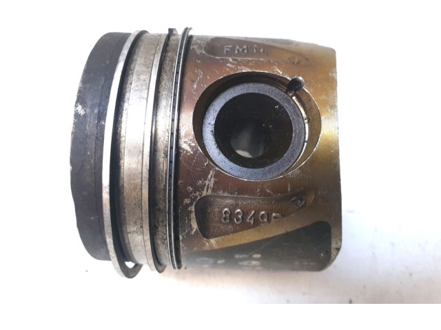 Píst 8349P Mercedes-Benz E W212 OM 651.925