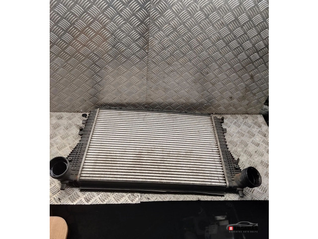 Интеркулер  1k0145803l   Skoda Octavia Mk2 (1Z) 