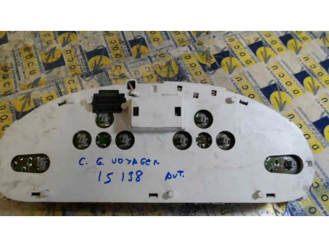 Přístrojová deska Chrysler Grand Voyager II 1989 15751073026246, P04685824AI