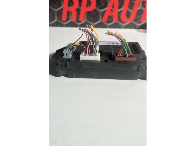 Блок управления 284B18663R, 284B18663R   Dacia Sandero