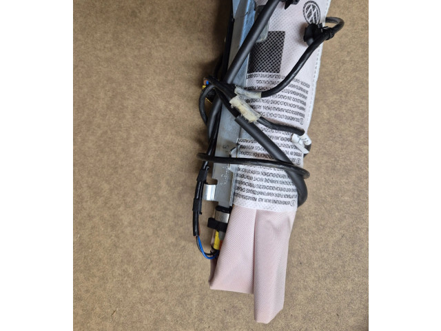 Надувная подушка для крыши 8V5880242A    Audi RS3