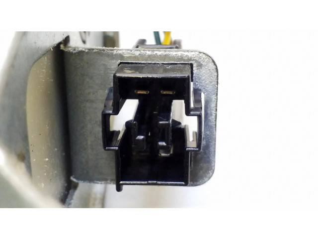 Двигатель стеклоочистителя заднего стекла