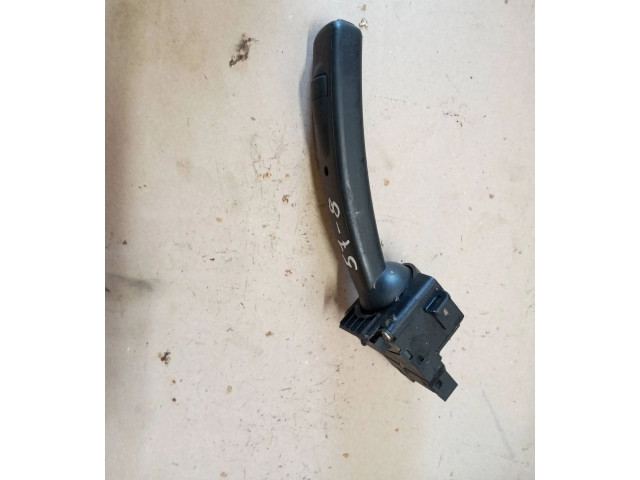 Ручка стеклоочистителей 8691545   Volvo V70