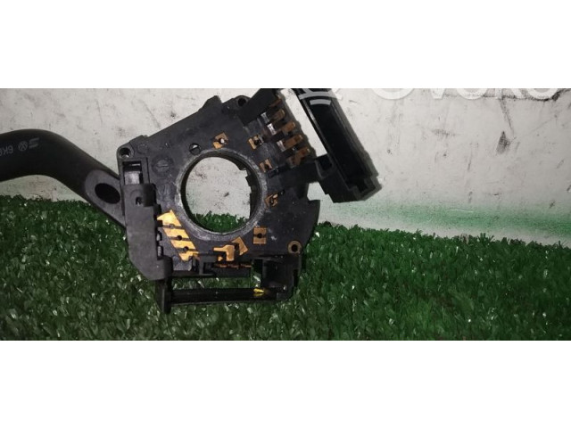 Включатель скорости стеклоочистителей    Seat Ibiza II (6k)