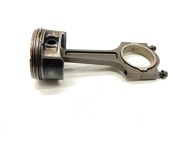 Поршень с шатуном AJ8FT AJ89915 Jaguar XK - XKR