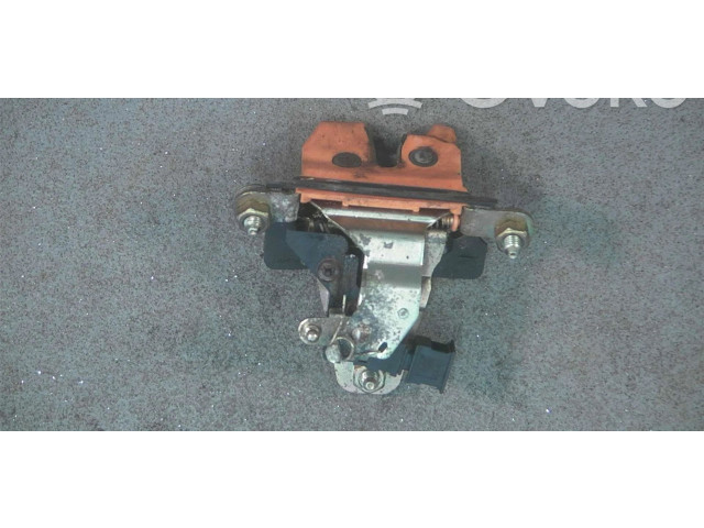 Замок багажника Skoda Octavia Mk1 (1U) 1996 - 2004 года