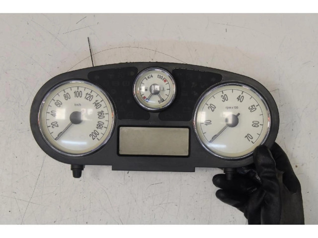 Панель приборов    Lancia Ypsilon       