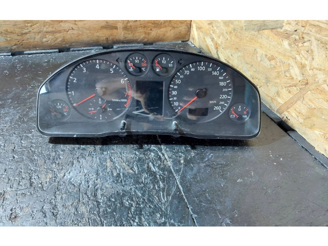 Спидометр (приборный щиток)  4B0919880A   Audi A6 S6 C5 4B 